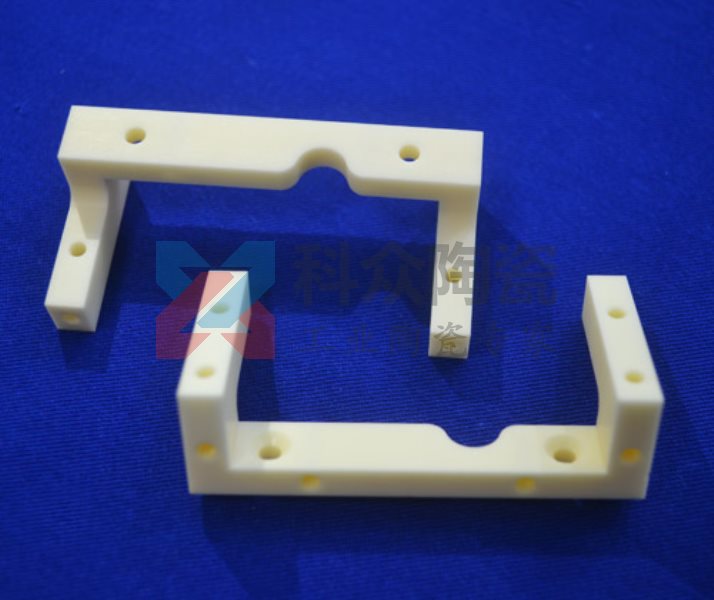 汽車陶瓷中氧化鋯式氧傳感器應用現(xiàn)狀